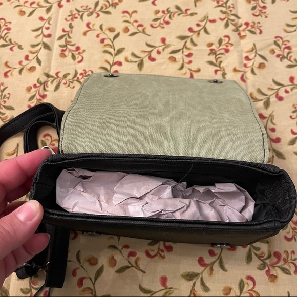 Columbia sportswear cross body bag - Picture 7 of 11